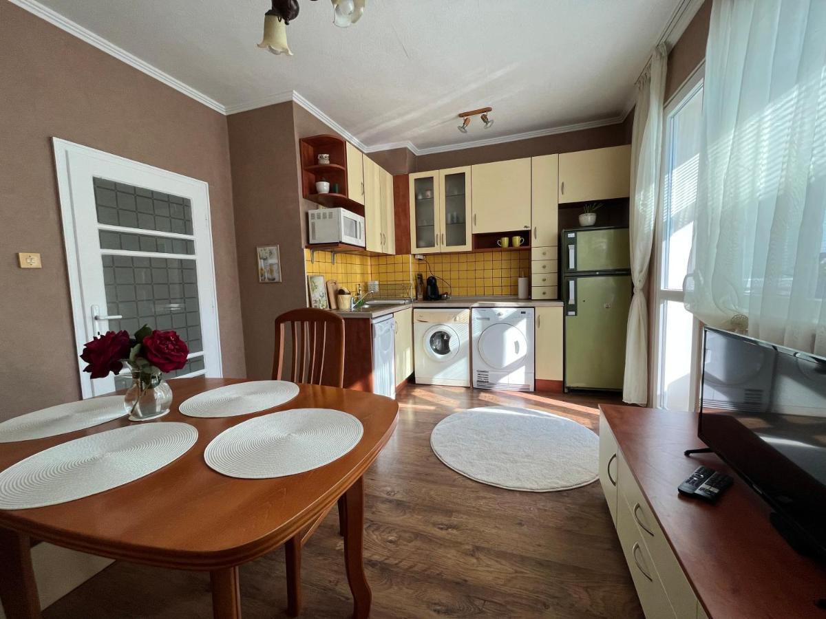 Apartment Acacia Varna Bagian luar foto