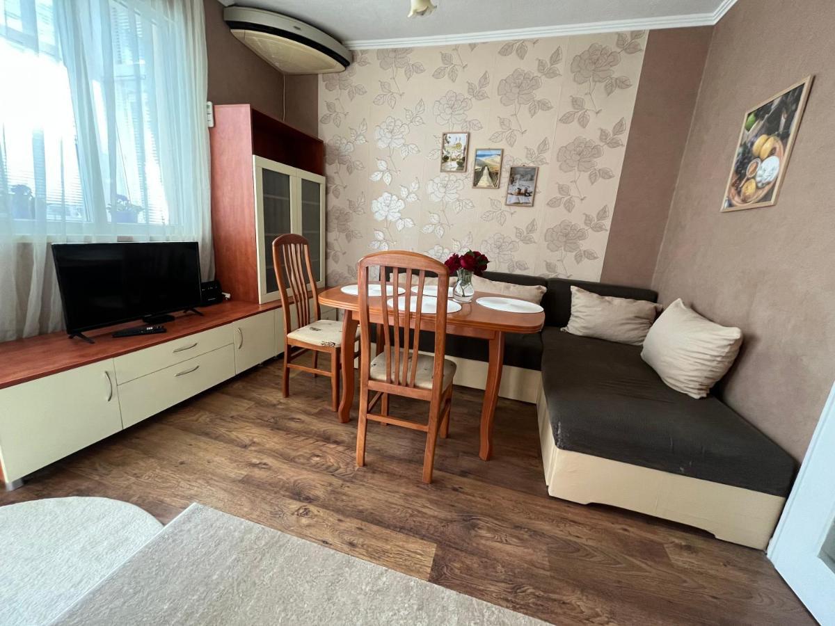 Apartment Acacia Varna Bagian luar foto