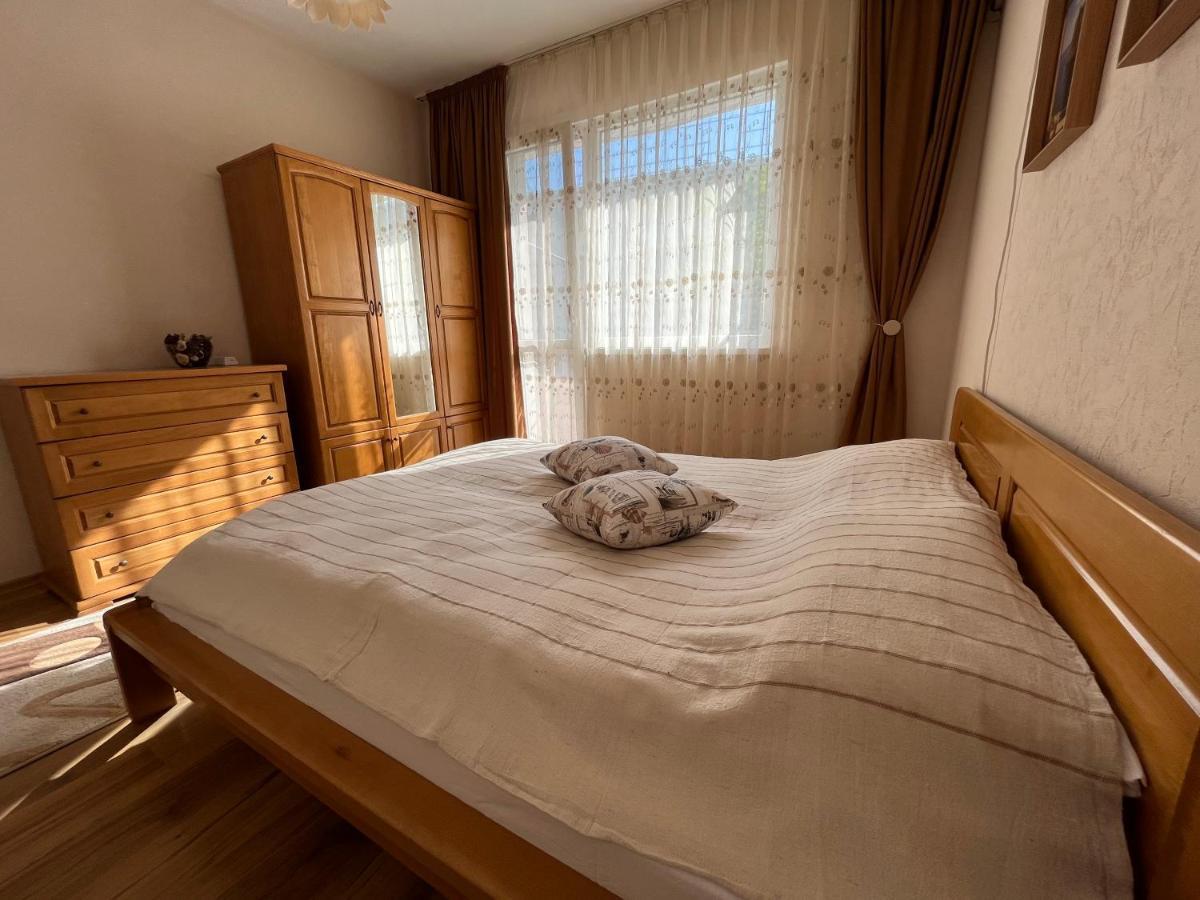 Apartment Acacia Varna Bagian luar foto
